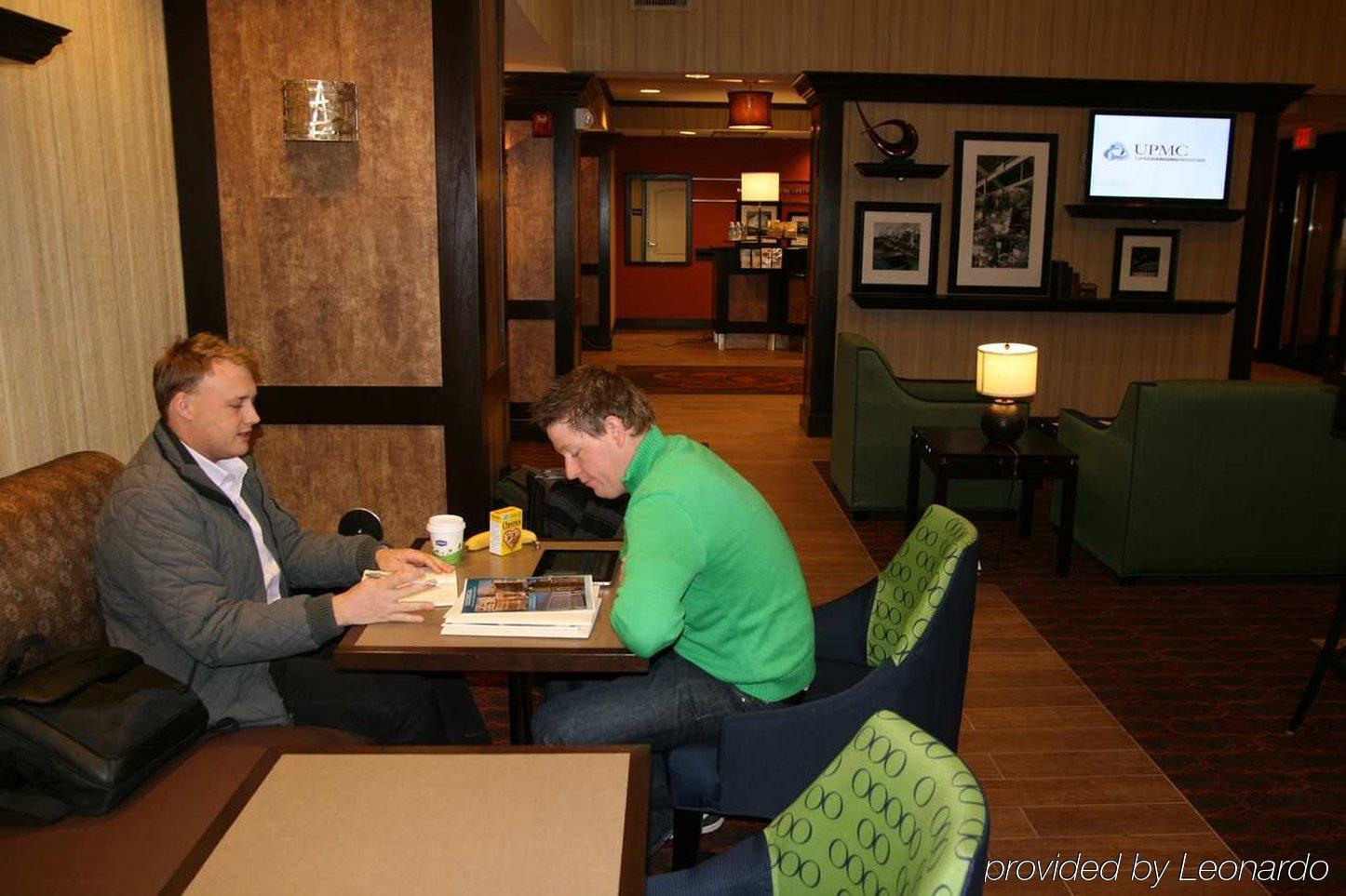 Hampton Inn & Suites New Castle, Pa Restaurant photo